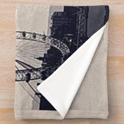Alternative view of Sherlock Holmes Retro Throw Blanket